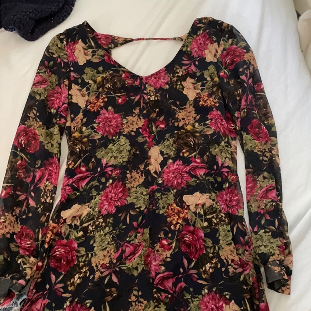 ASTR THE LABEL Floral Dress